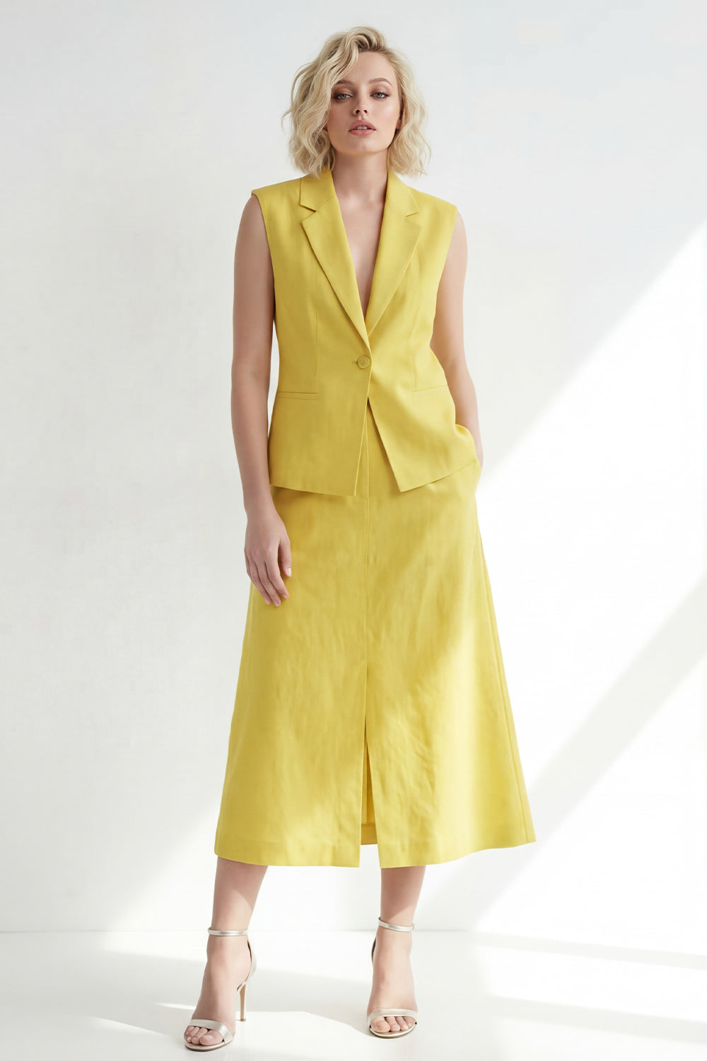 Notched Lapel Butter Yellow 2 Piece Single Breasted Business Suits with Pockets
