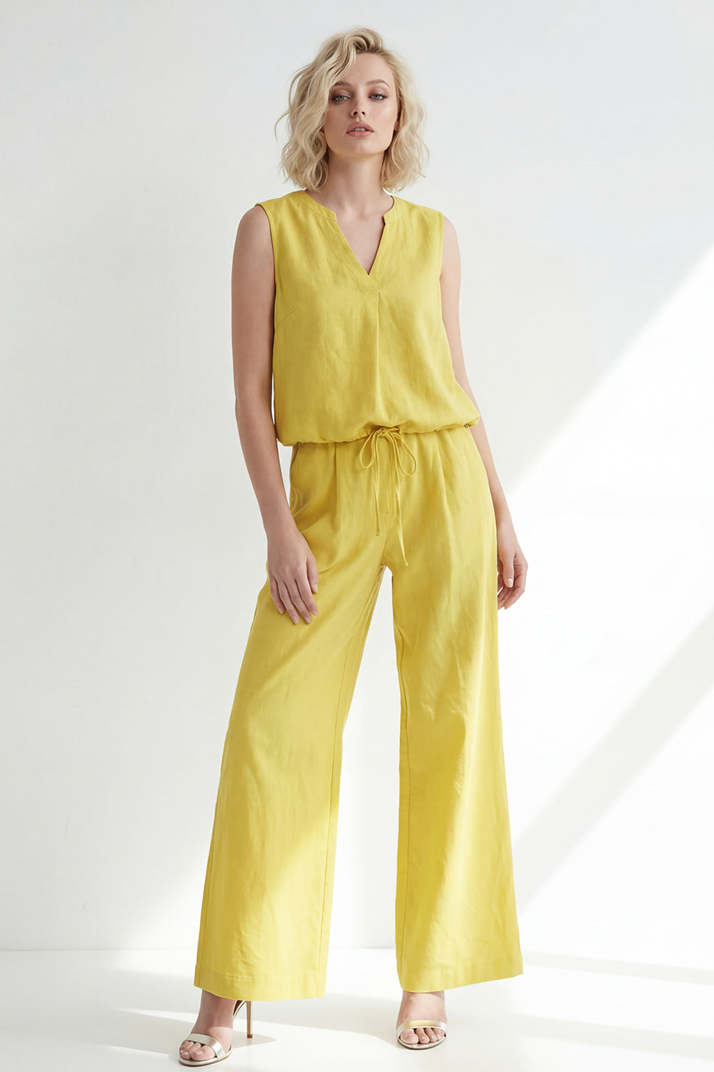 V-Neck Butter Yellow 2 Piece Wide Leg Business Suits