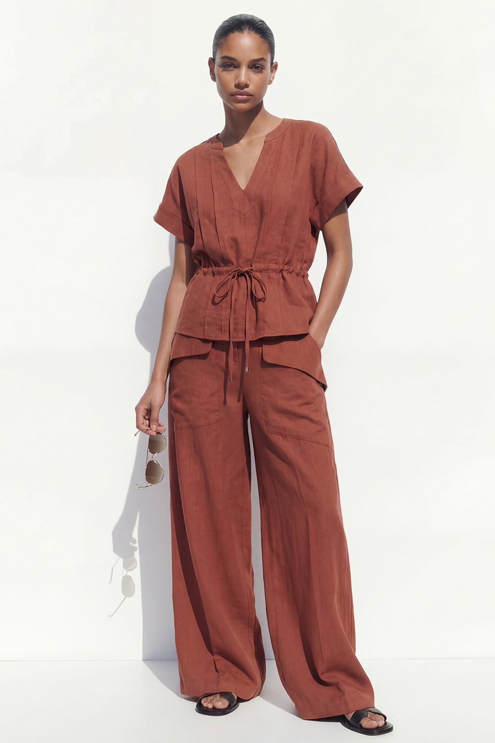 Caramel V-Neck 2 Piece Short Sleeves Business Suits with Pockets