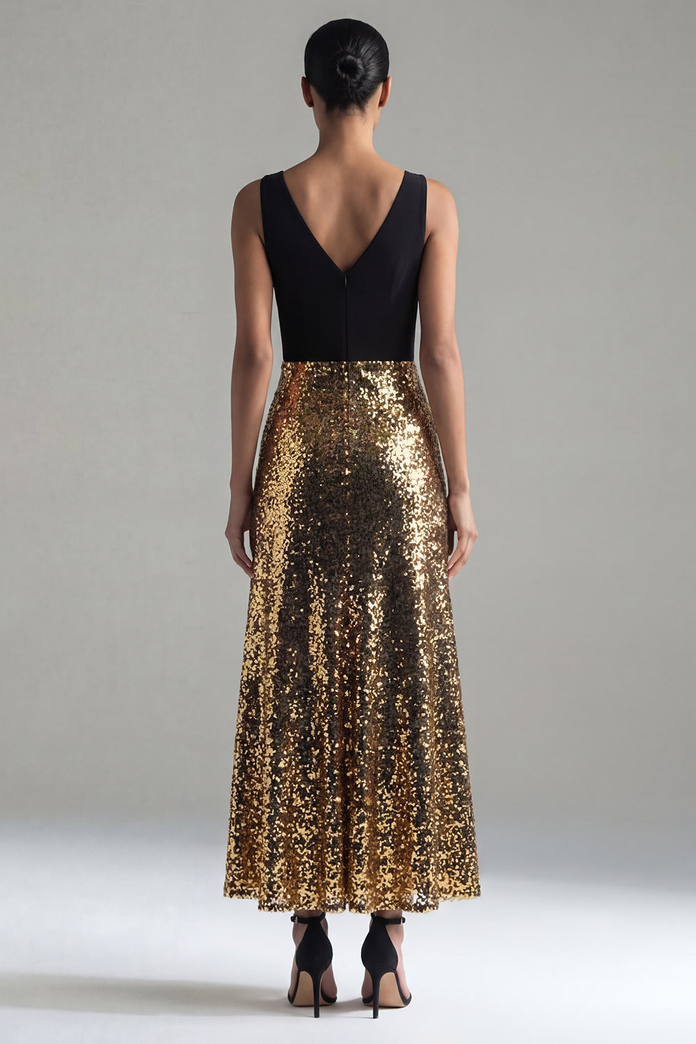 Zapakasa Women Black and Gold Long Sequin Formal Dress Glitter V-Neck A