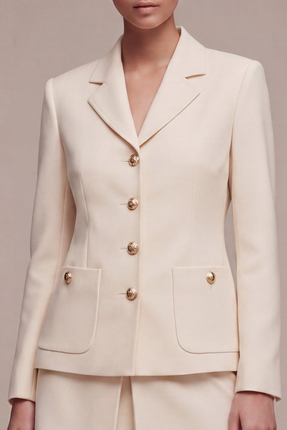 Long Sleeves 2 Piece Notched Lapel Ivory Single Breasted Short Business Suits