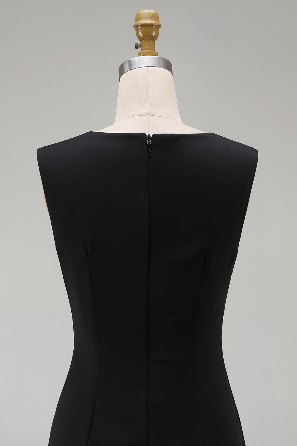Simple Black Tight V Neck Cocktail Dress with Pleats