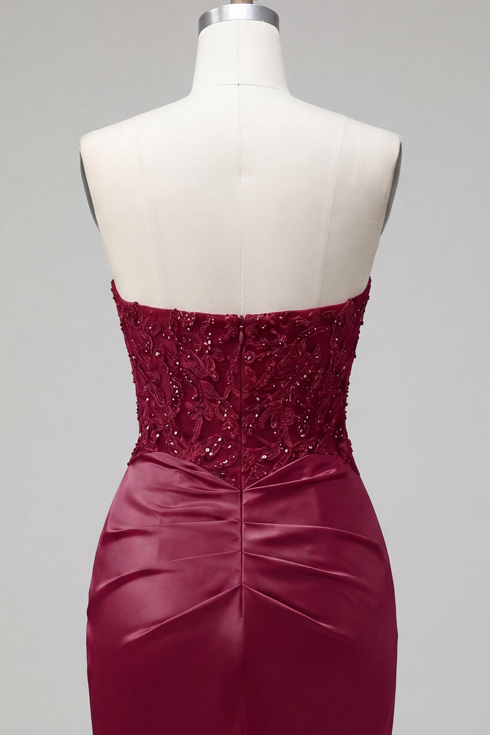 Sweetheart Sparkly Burgundy Tight Short Beaded Ruched Homecoming Dress