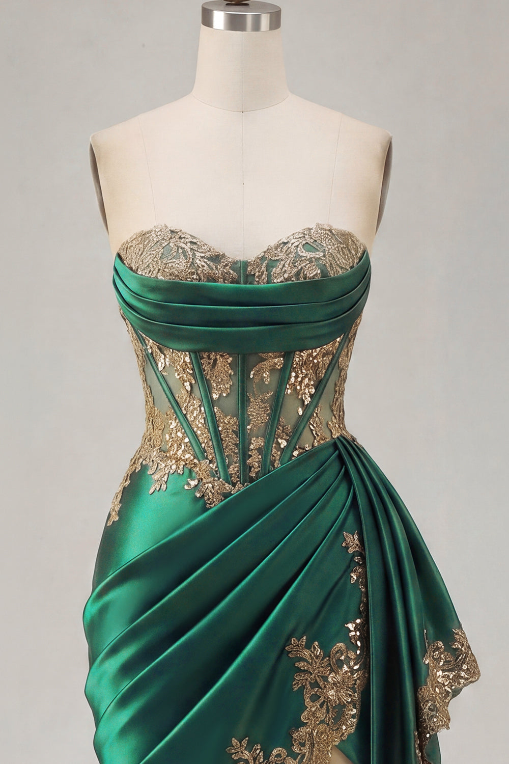 Strapless Corset Ruched Short Sparkly Dark Green Appliqued Homecoming Dress with Ruffles