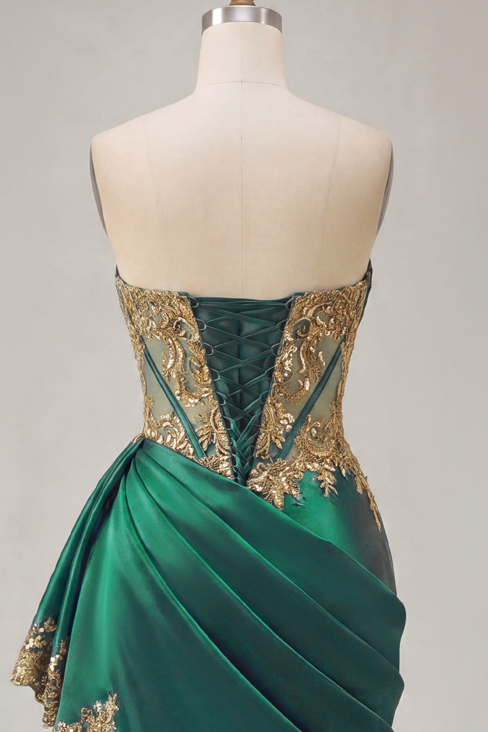 Strapless Corset Ruched Short Sparkly Dark Green Appliqued Homecoming Dress with Ruffles