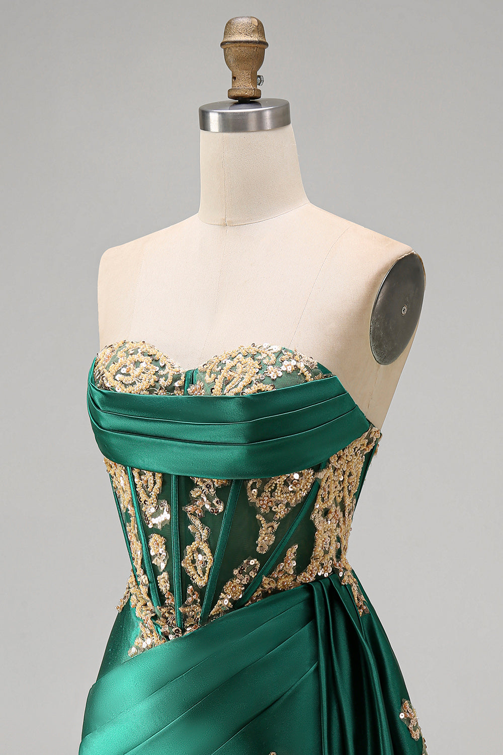 Strapless Corset Ruched Short Sparkly Dark Green Appliqued Homecoming Dress with Ruffles