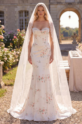 White Red Flower Corset Sweep Train Mermaid Beach Wedding Dress with Veils