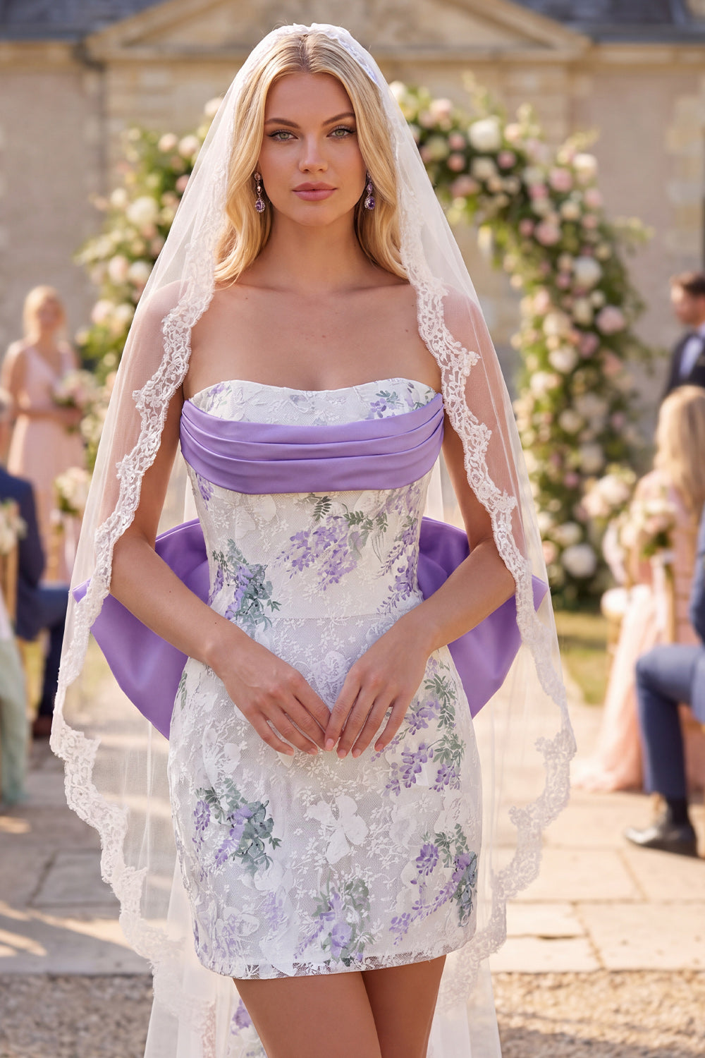 White Purple Flower Lace Strapless Ruched Tight Short Wedding Dress with Veils
