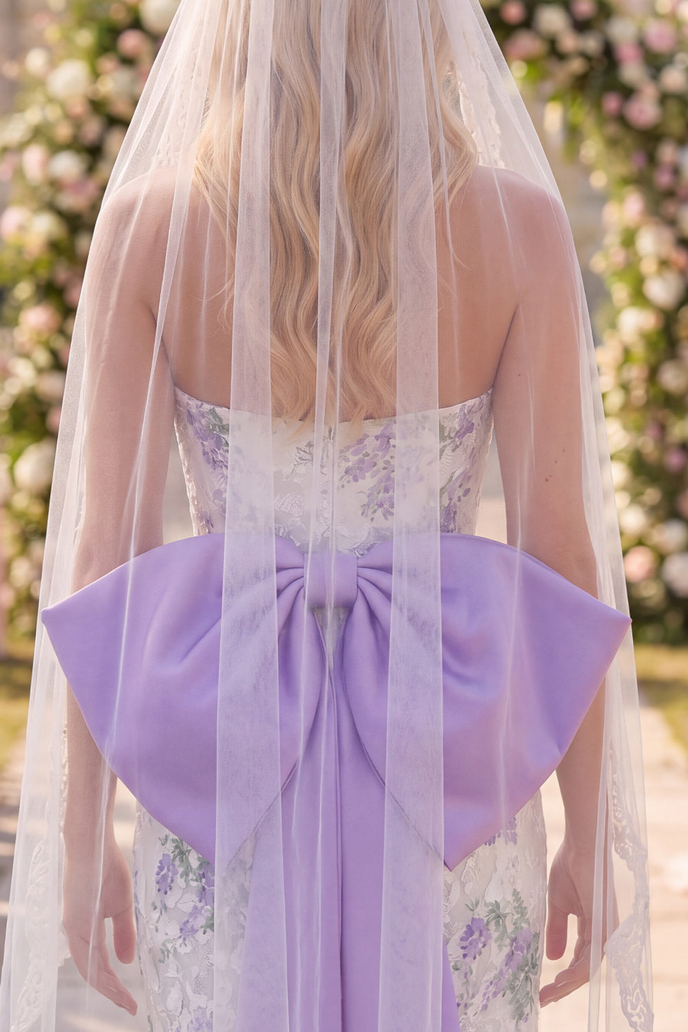 White Purple Flower Lace Strapless Ruched Tight Short Wedding Dress with Veils