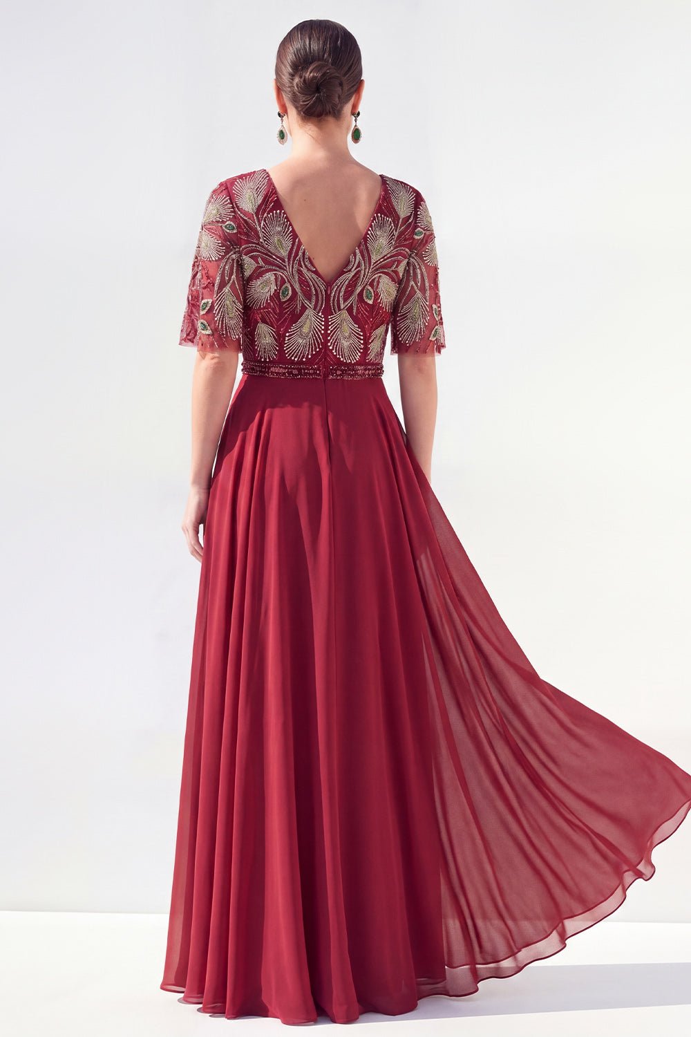 V-Neck Green Beaded Long Mother of the Bride Dress with Sleeves