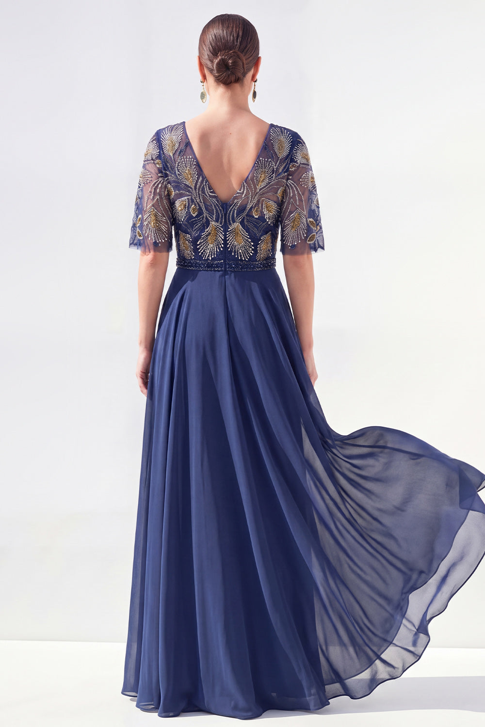 V-Neck Green Beaded Long Mother of the Bride Dress with Sleeves