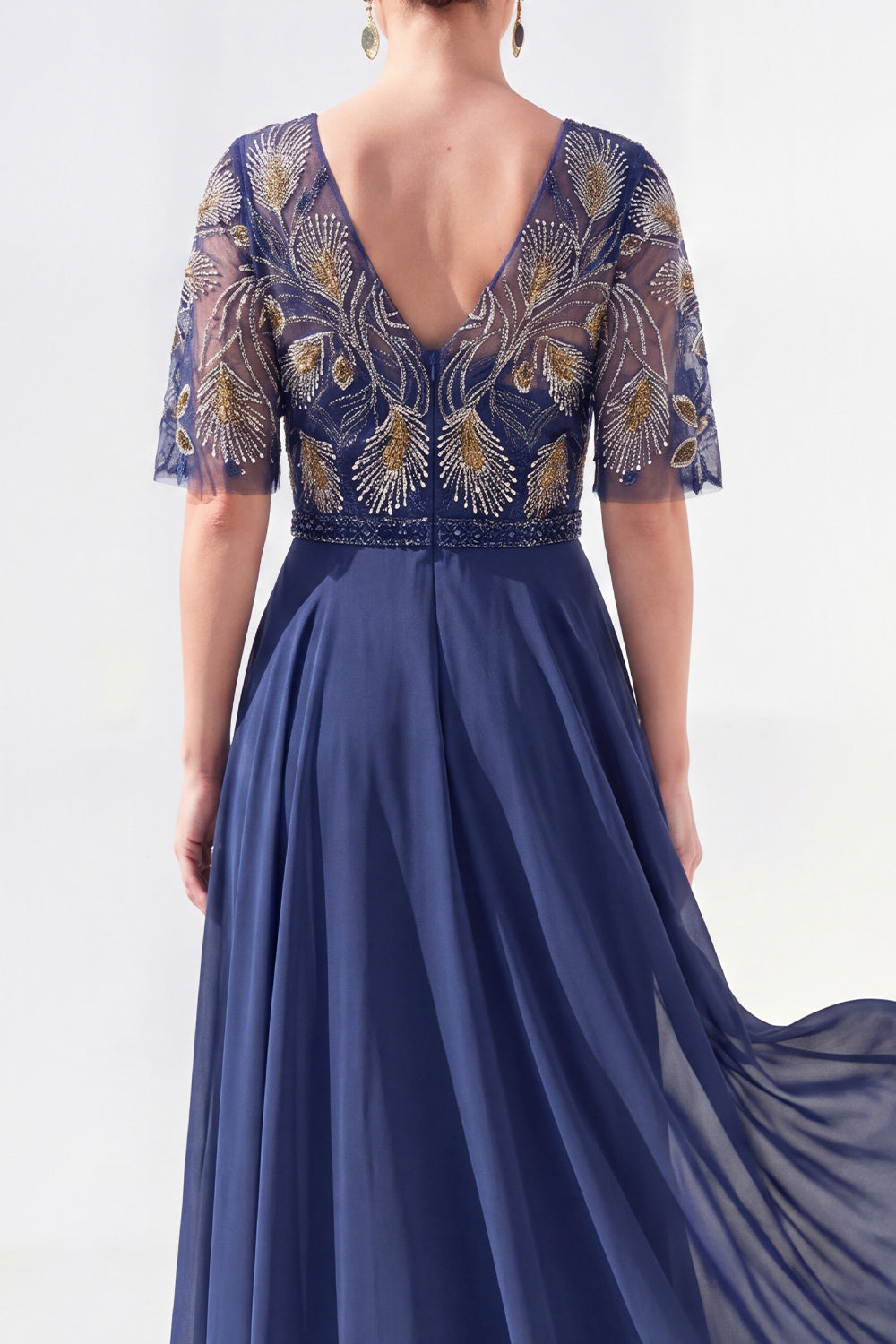 V-Neck Green Beaded Long Mother of the Bride Dress with Sleeves