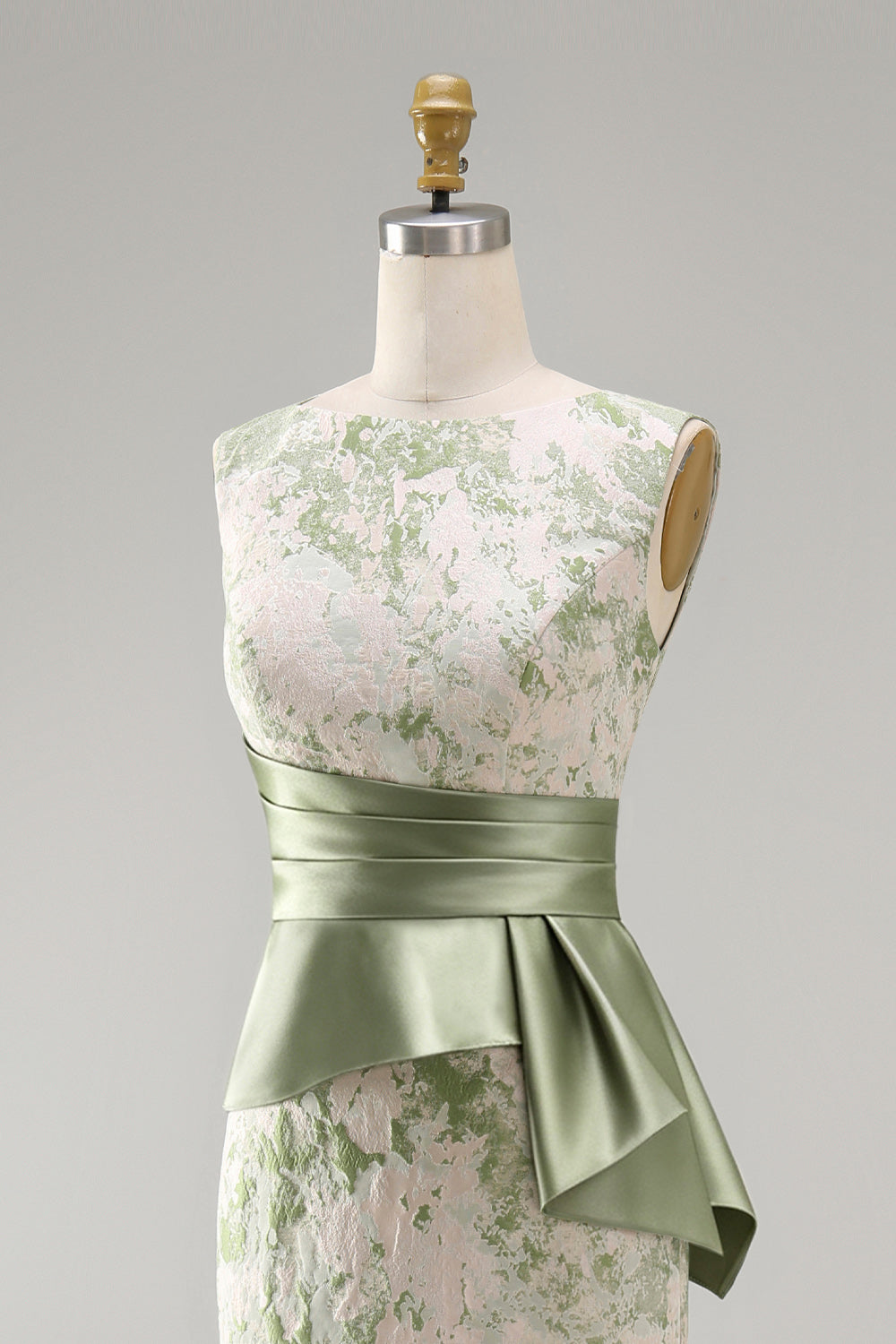 Light Green Floral Long Mermaid Ruched Mother of the Bride Dress with Sash
