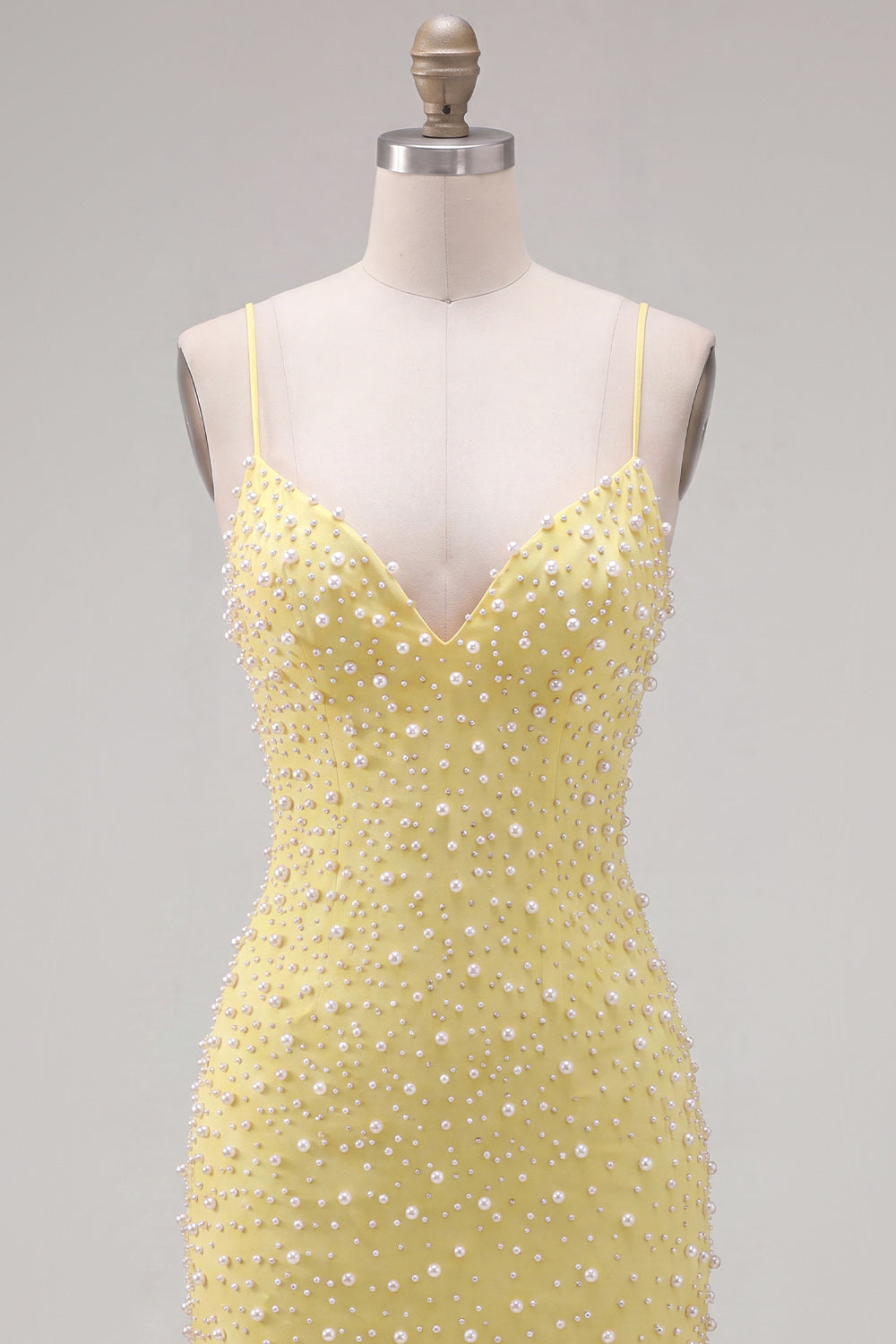 Sparkly Yellow Beaded Spaghetti Straps Tight Short Homecoming Dress