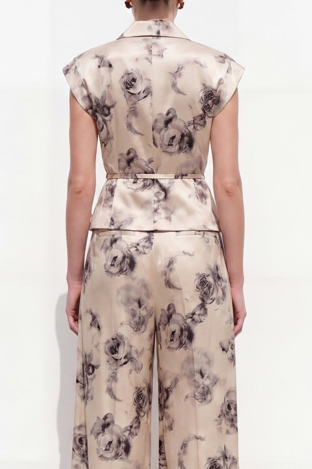 Champagne Black Flower 2 Piece Peak Lapel Business Suits with Pockets