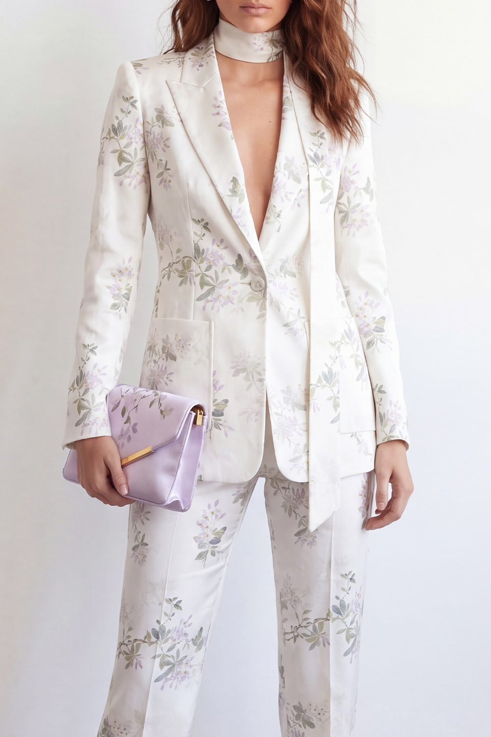 White Floral 2 Piece Single Breasted Peak Lapel Business Suits