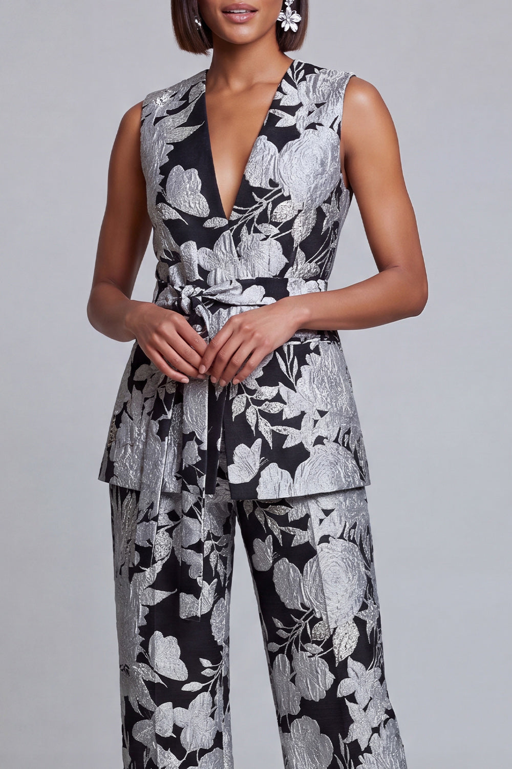 2 Piece Navy Pink Floral V-Neck Prom Suits