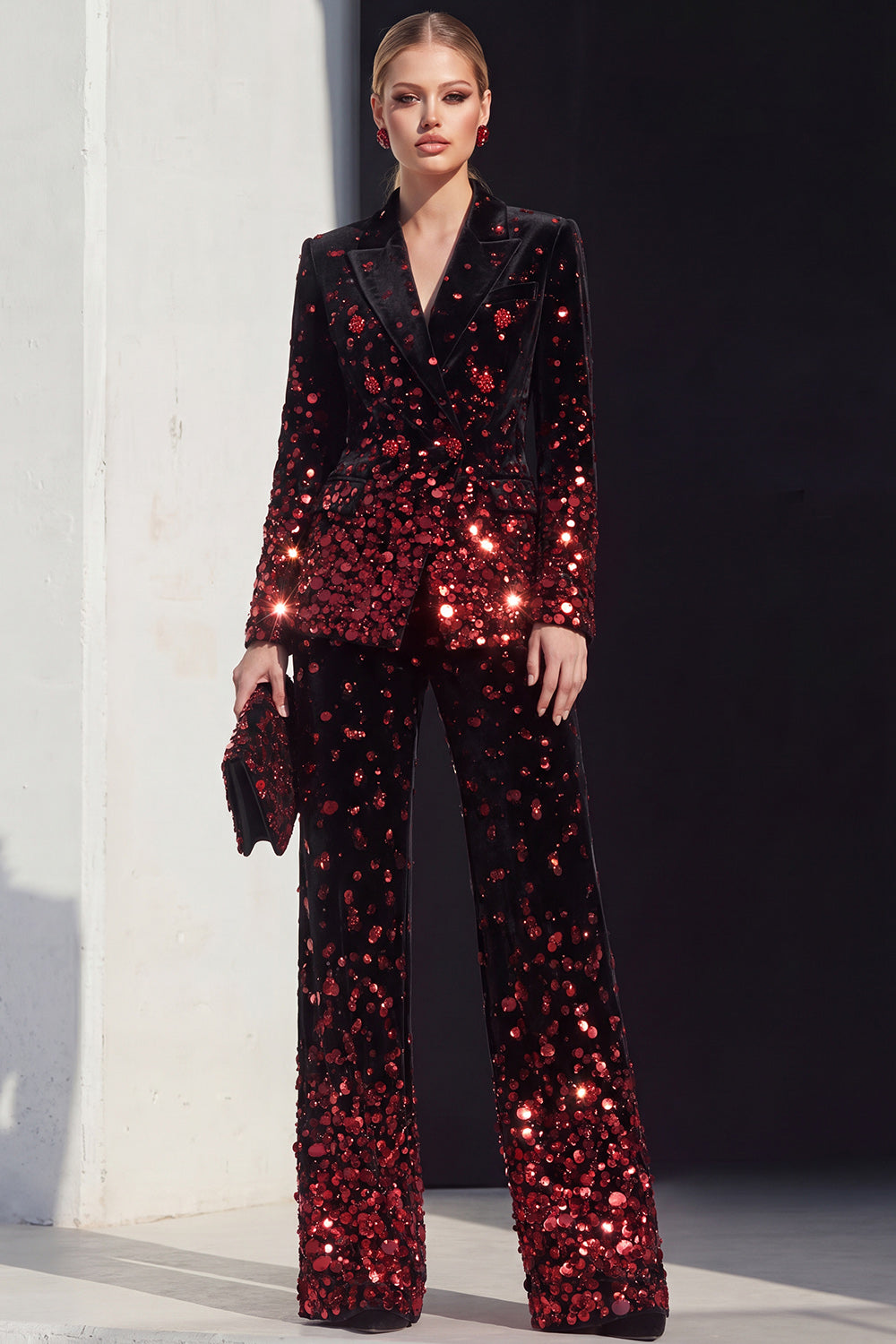 Sparkly Black Champagne Peak Lapel 2 Piece Beaded Prom Suits
