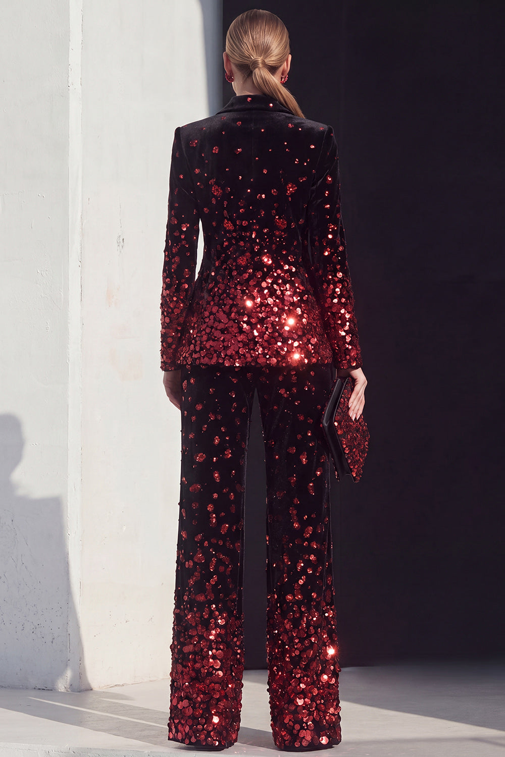 Sparkly Black Champagne Peak Lapel 2 Piece Beaded Prom Suits