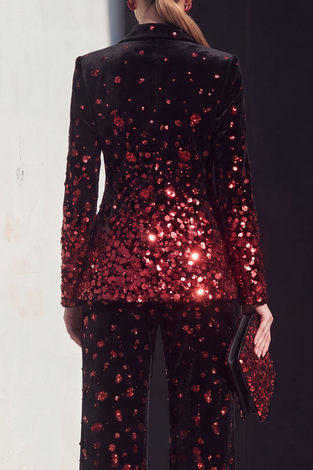 Sparkly Black Champagne Peak Lapel 2 Piece Beaded Prom Suits