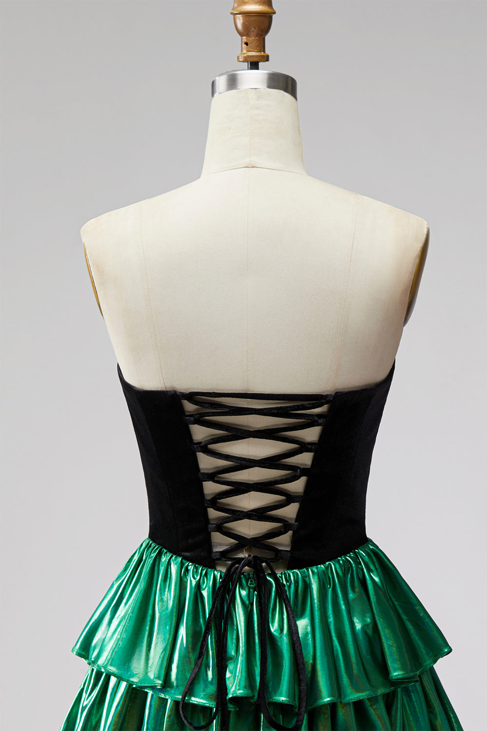 Black Green Metallic Tiered Ruffled A-Line Short 80s Homecoming Dress