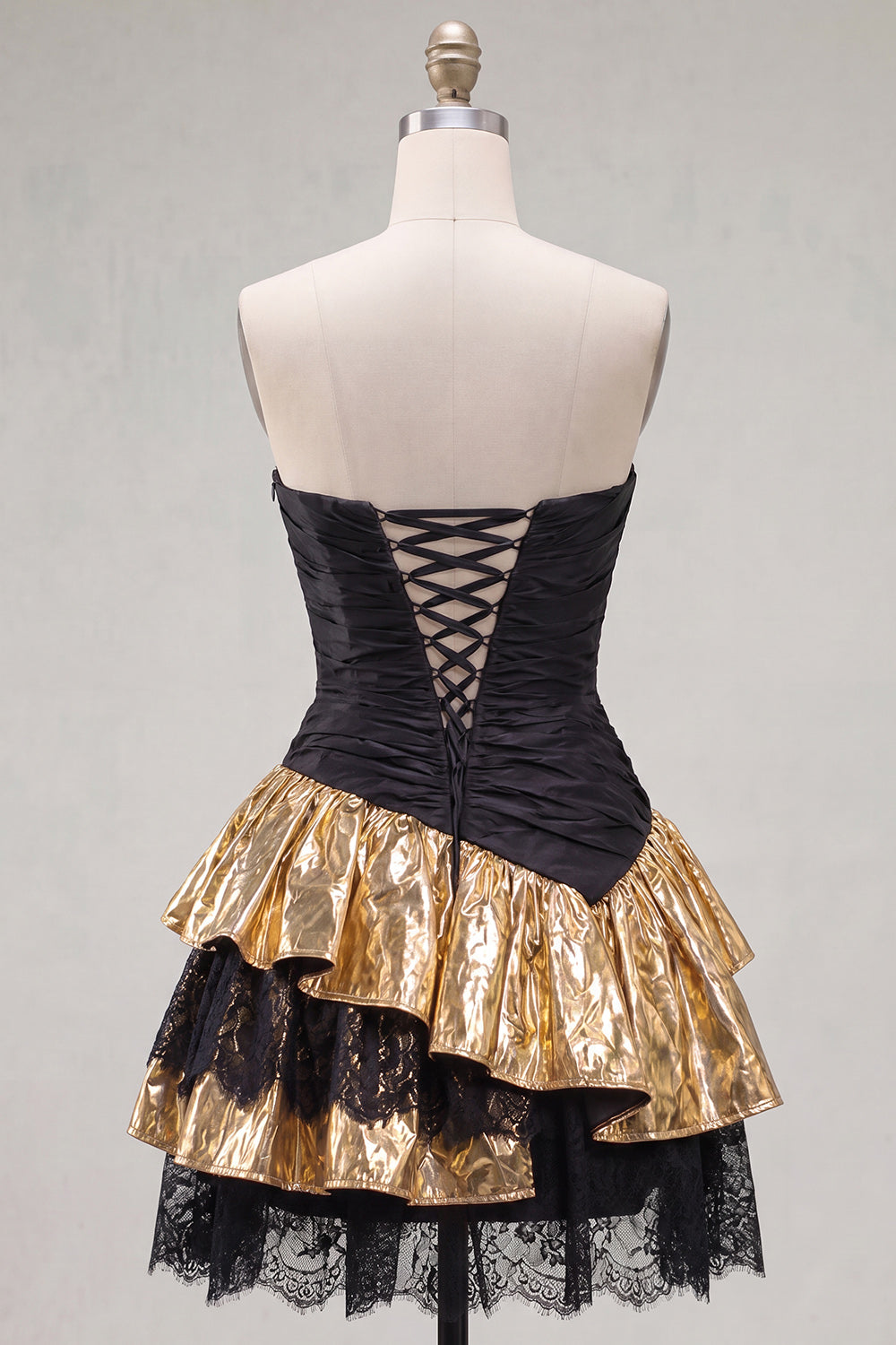 Black Golden Ruffled A Line Short 80s Homecoming Dress with Lace
