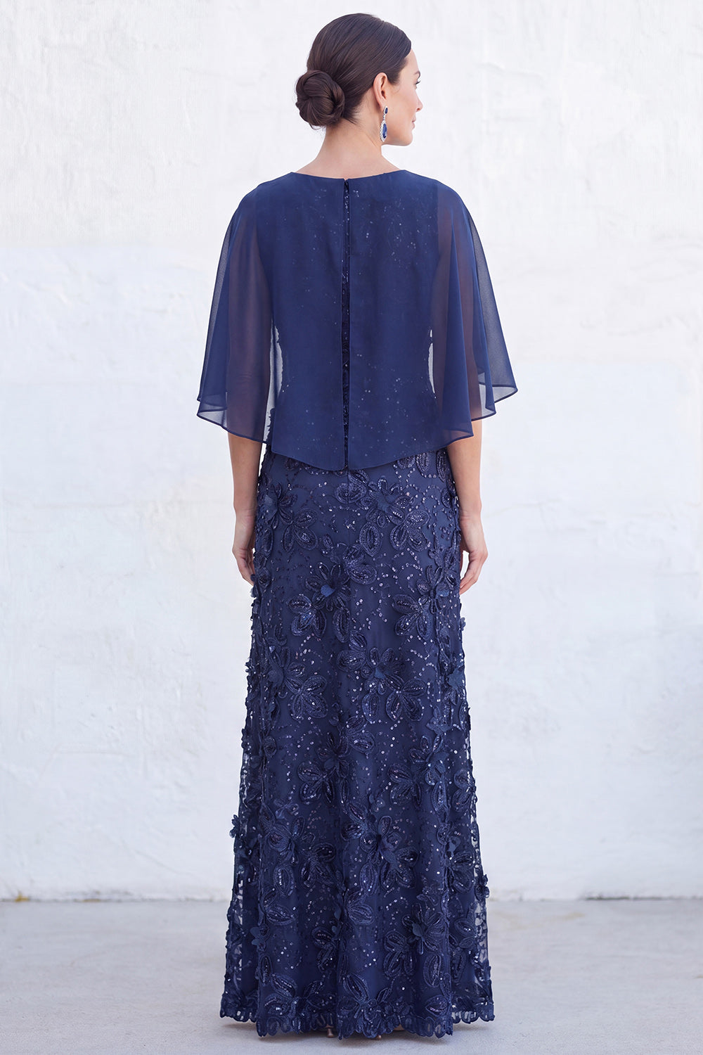 Sparkly Floral Green Boat Neck Long Mother of the Bride Dress with Cape
