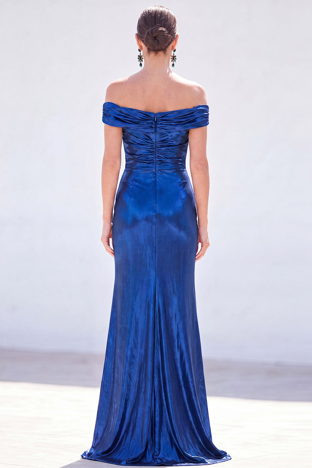 Dark Green Metallic Mermaid Ruched Long Mother of the Bride Dress with Slit