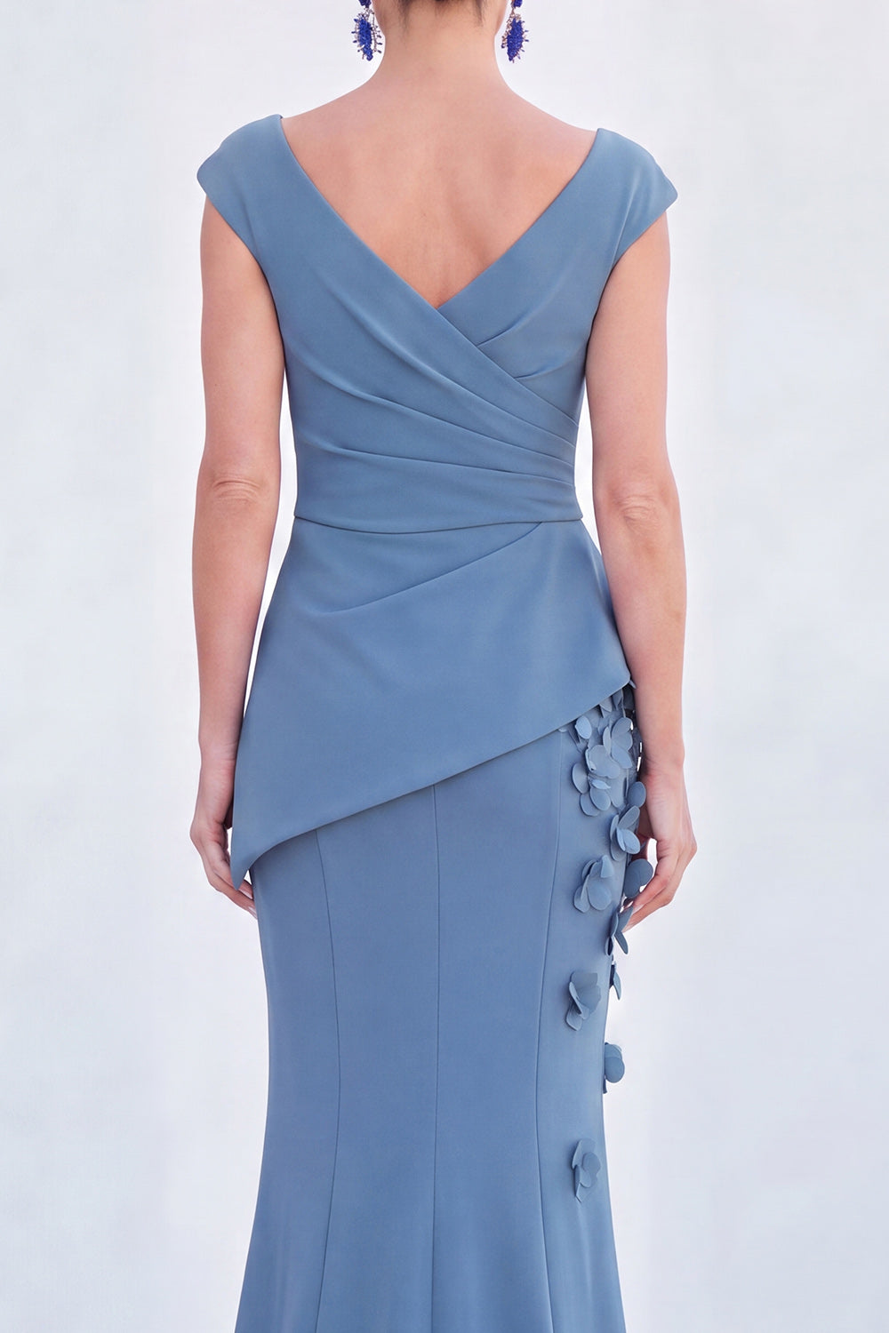 V-Neck Blue Ruched Mermaid Long Mother of the Bride Dress with 3D Flowers