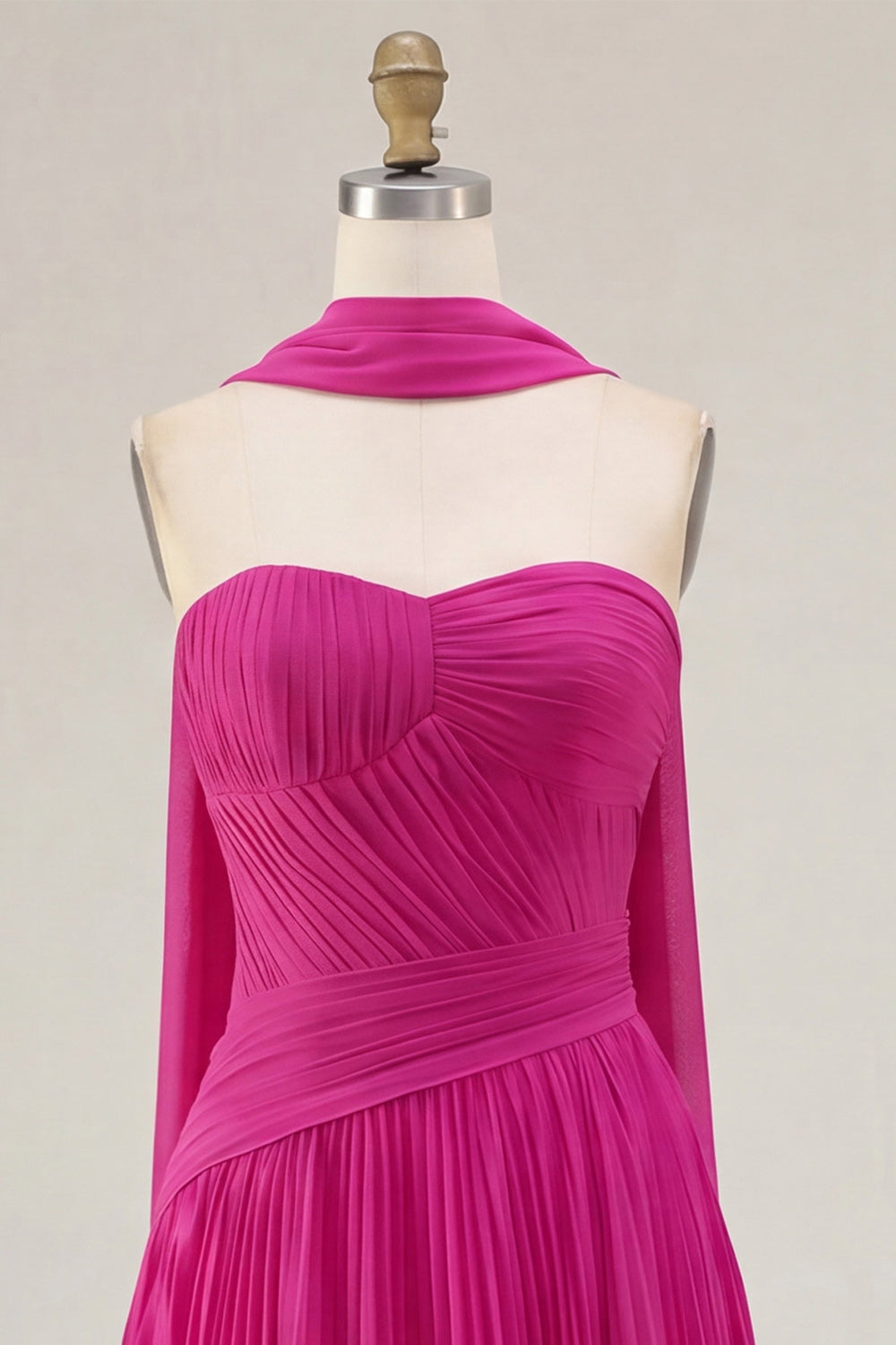 Yellow Pleated Sweetheart A-Line Short Homecoming Dress with Neck Scarf