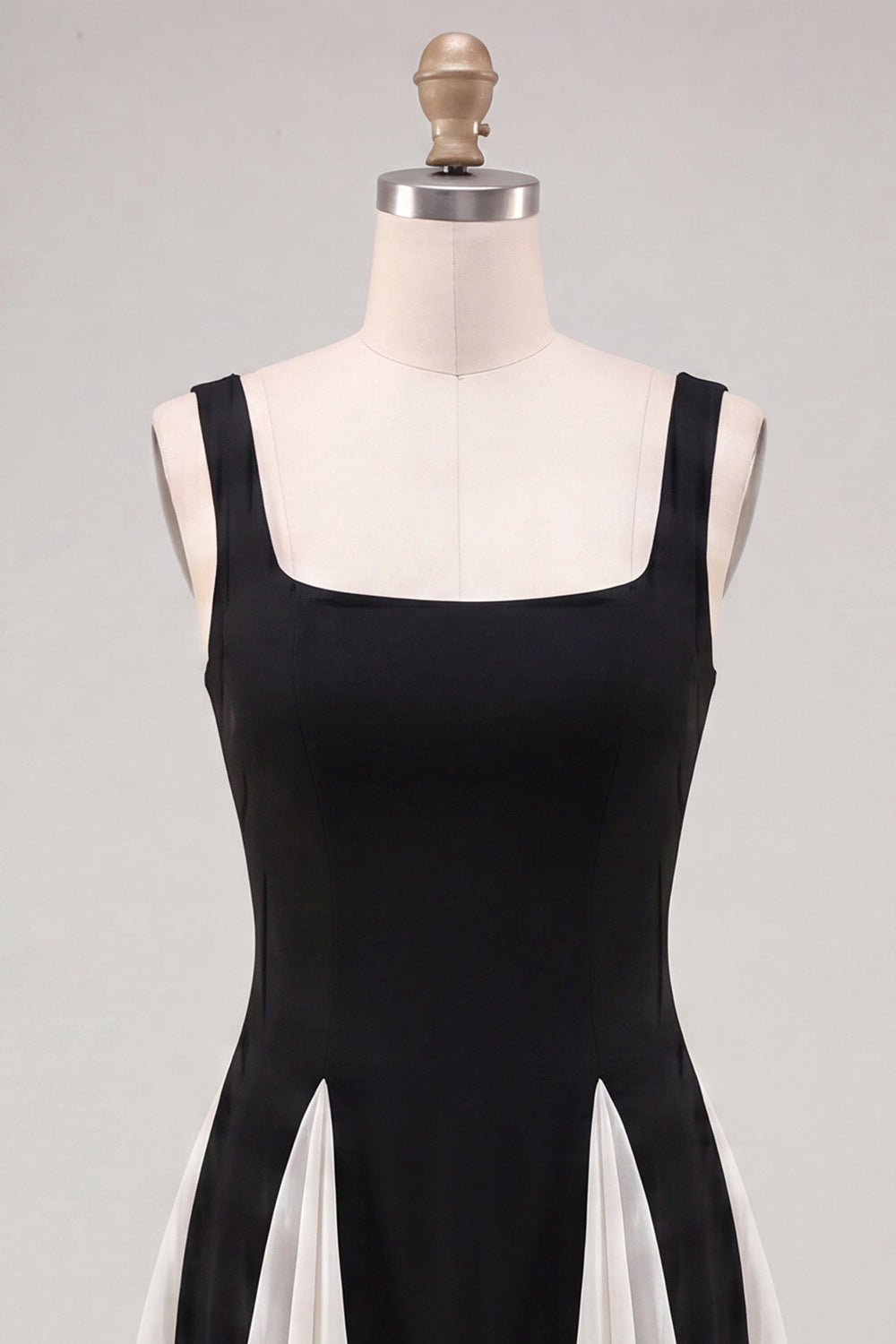 White Black Dots Ruched A-Line Short Homecoming Dress