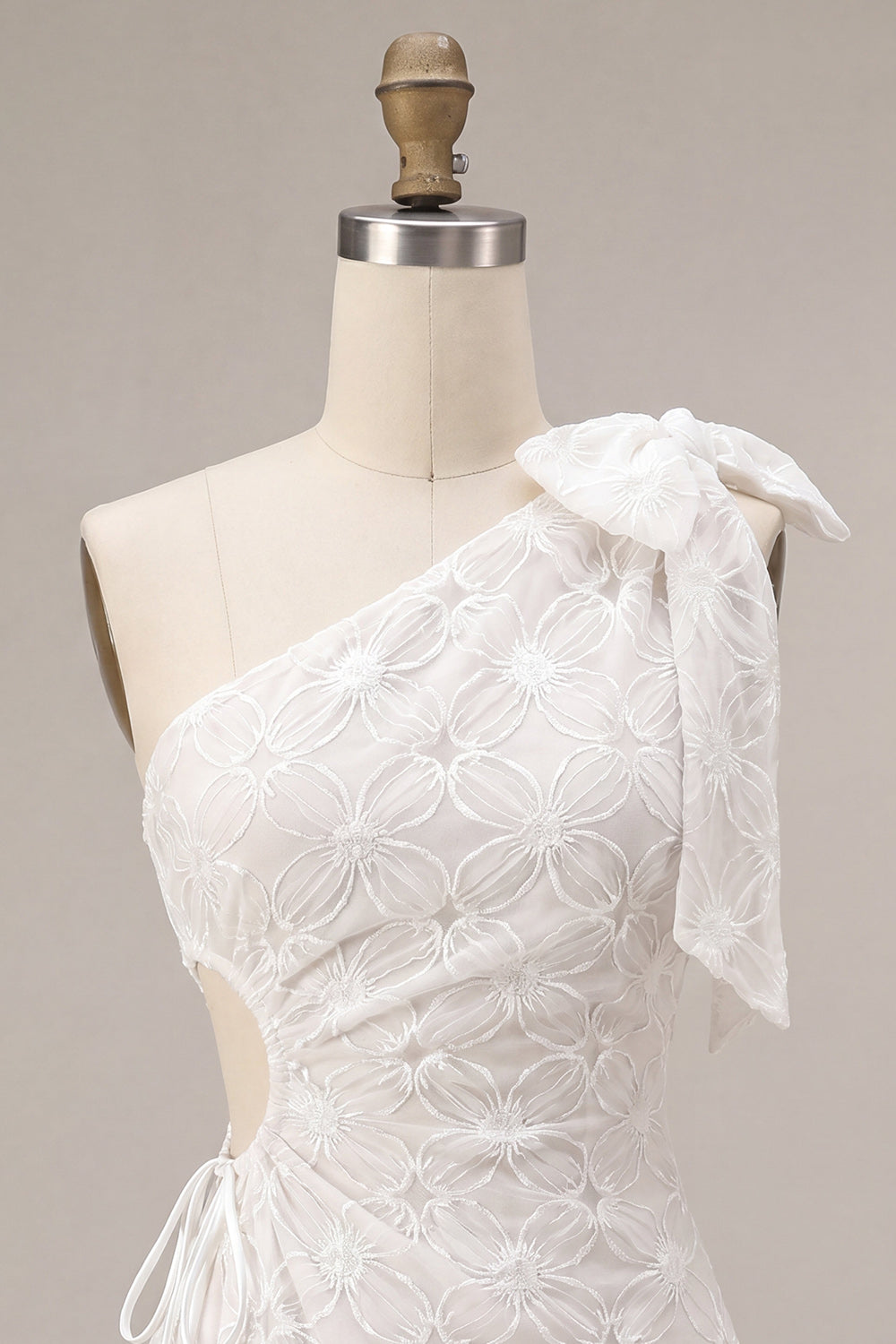 Floral White Ruched Tight Short Keyhole Graduation Dress with Bow