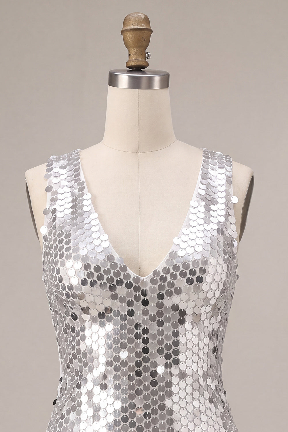 Sparkly Silve Sequin V-Neck A Line Short Homecoming Dress