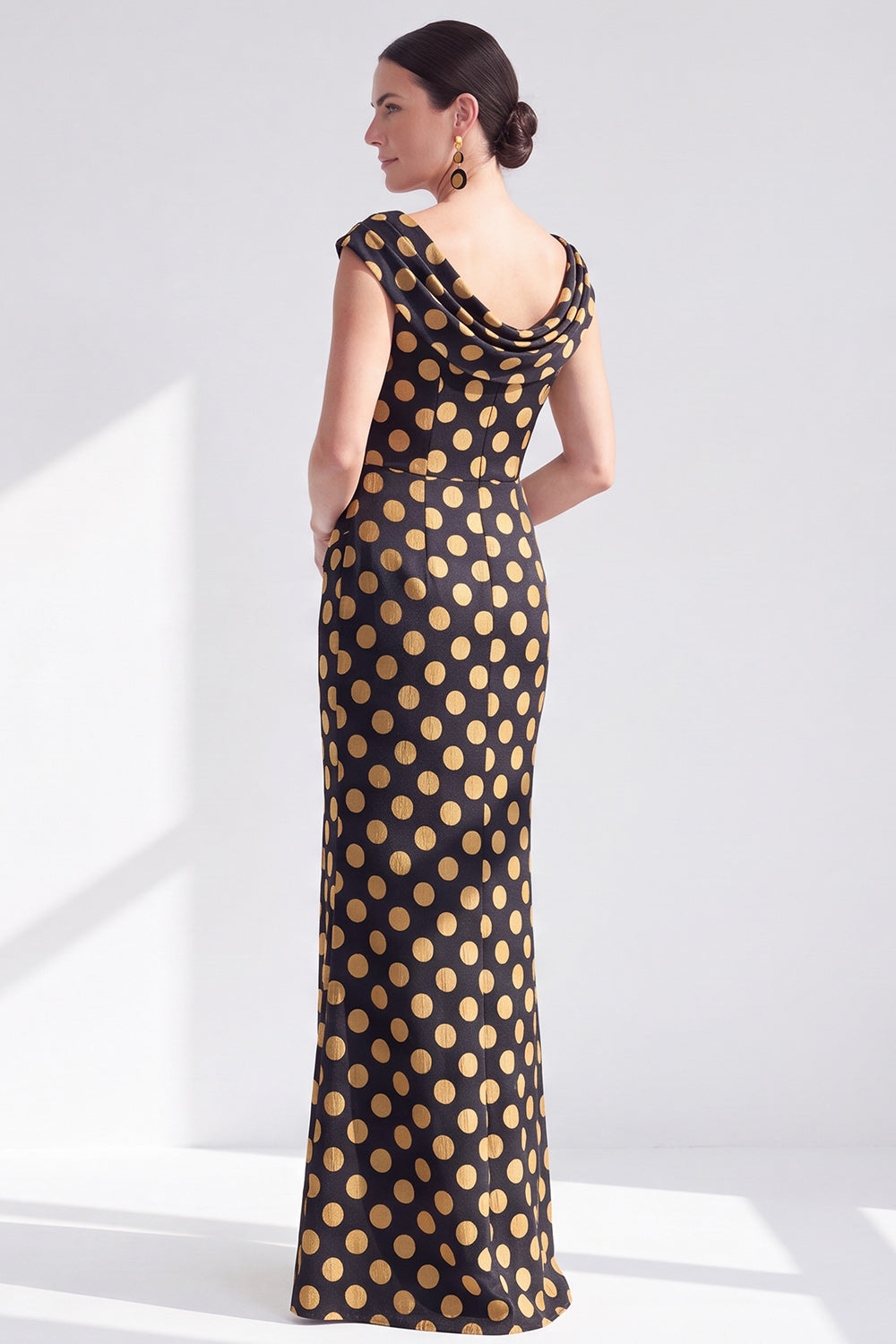 Black Floral Mermaid Long Mother of the Bride Dress with Slit