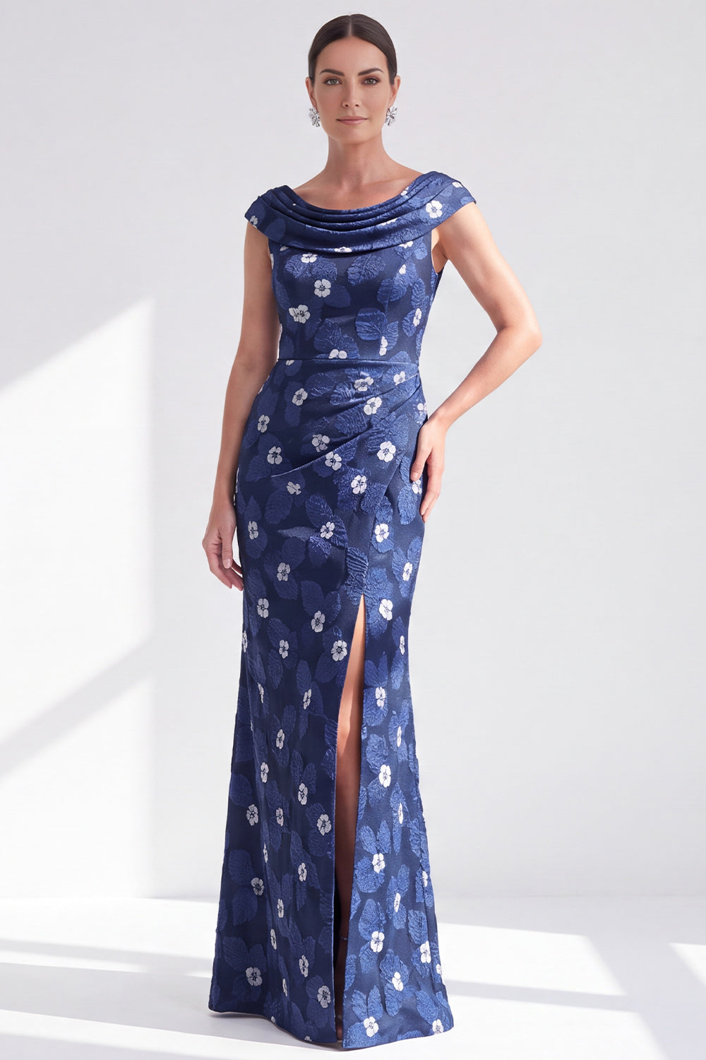 Black Floral Mermaid Long Mother of the Bride Dress with Slit