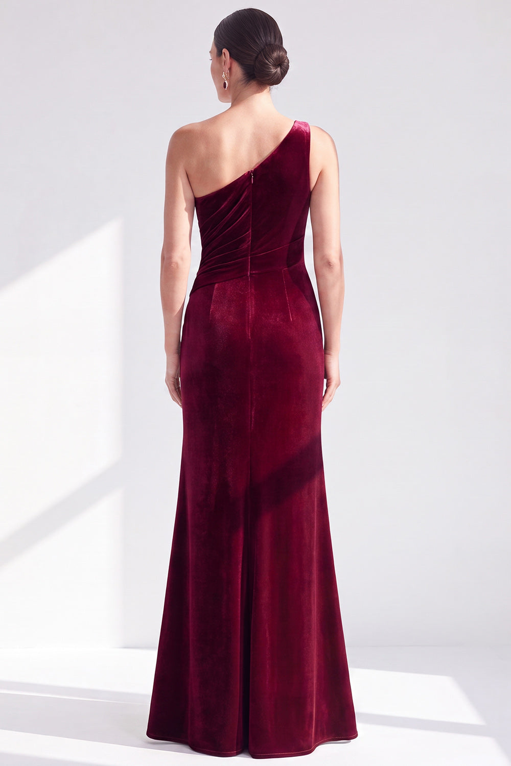 Black Velvet Mermaid One Shoulder Long Mother of the Bride Dress