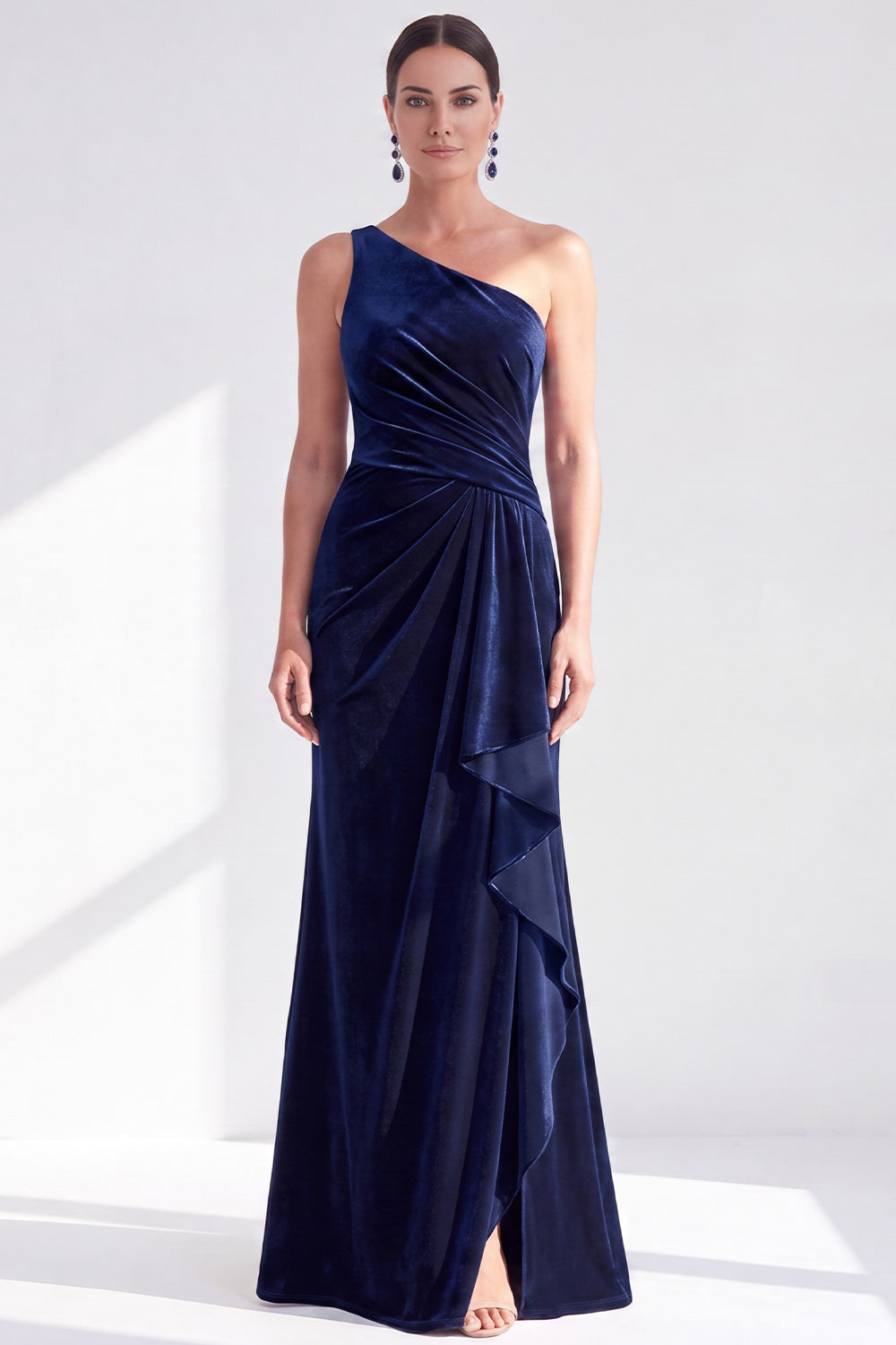 Black Velvet Mermaid One Shoulder Long Mother of the Bride Dress