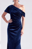 Black Velvet One Shoulder Mermaid Long Mother of the Bride Dress with Sleeve