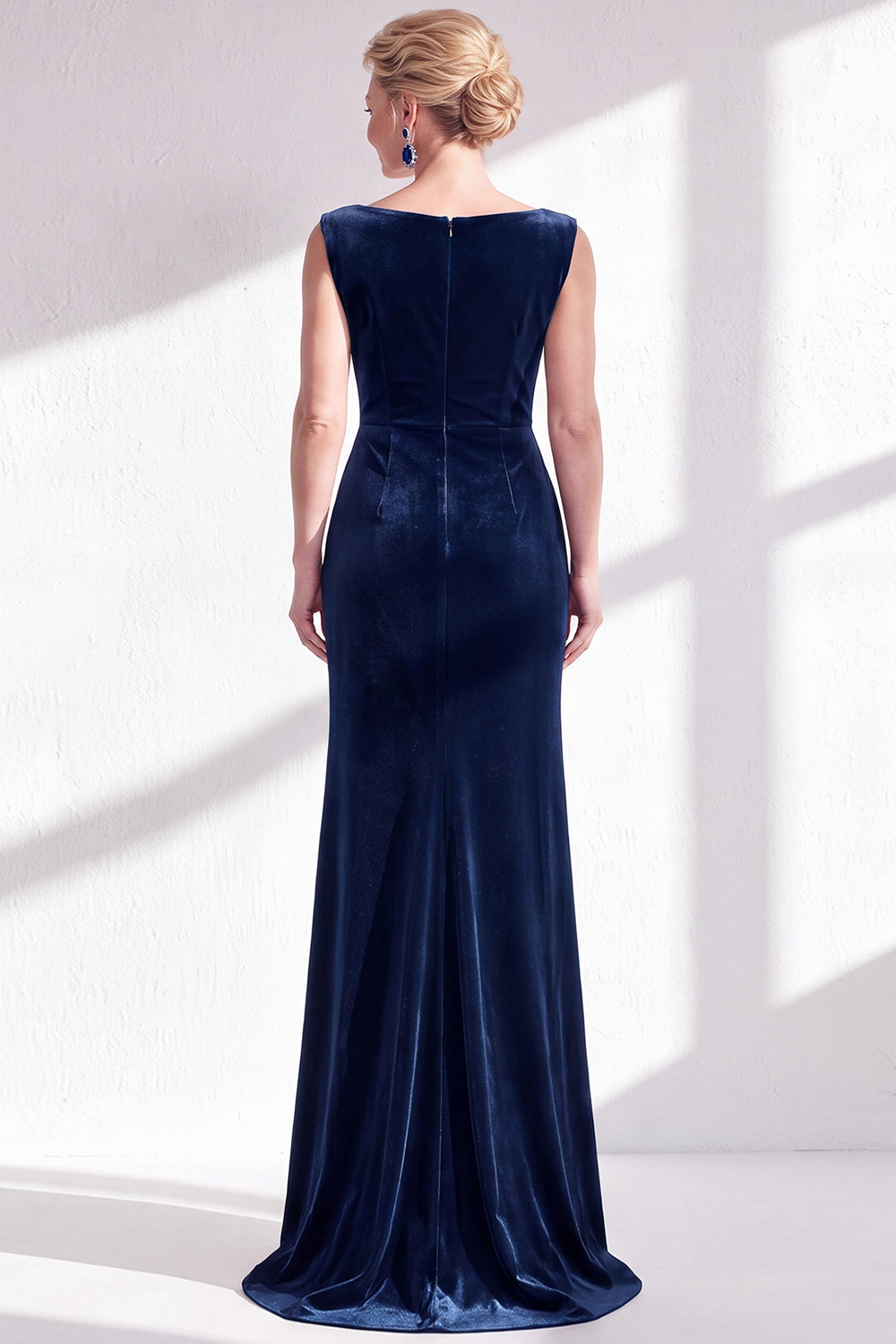Burgundy Velvet Bateau Neck Mermaid Long Mother of the Bride Dress with Slit