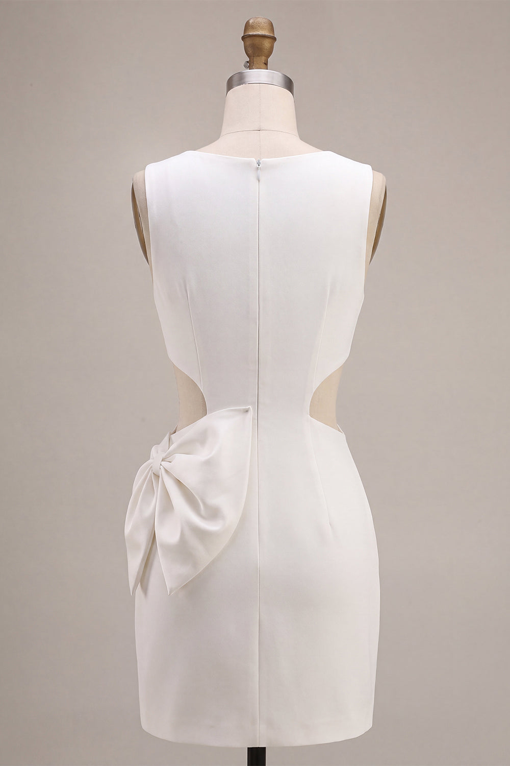 White Cut Out Tight Round Neck Short Graduation Dress with Bow