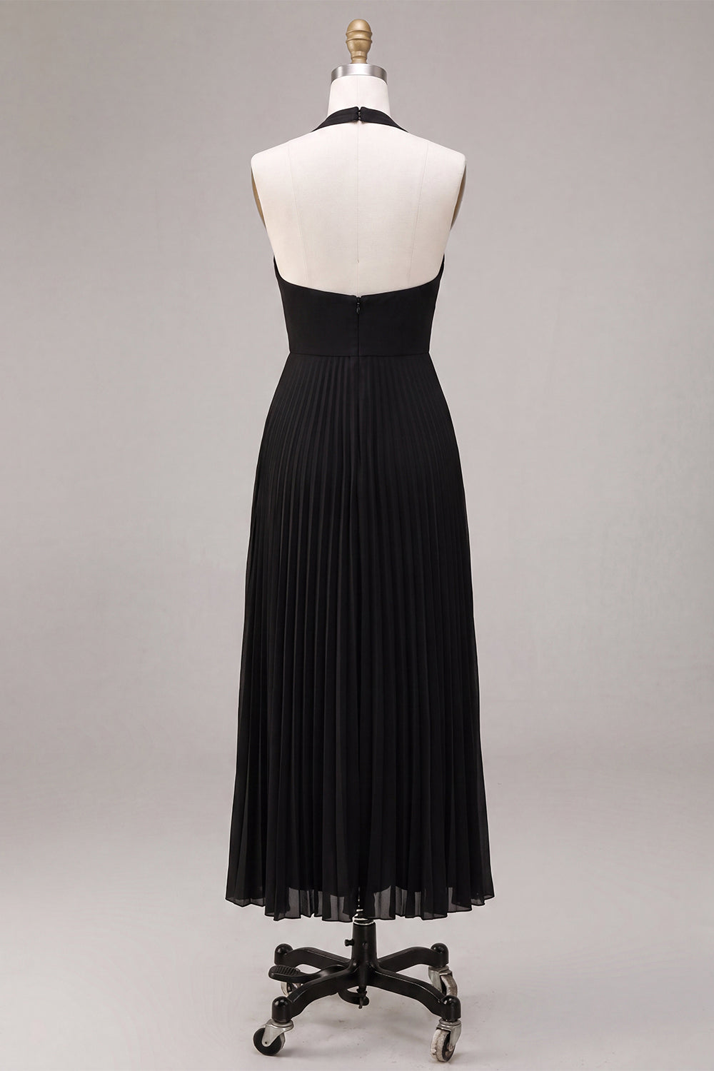 Chiffon Black A Line Pleated Halter Long Formal Dress