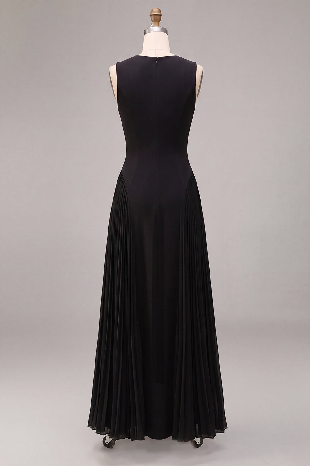 Black A Line Simple Round Neck Pleated Long Formal Dress