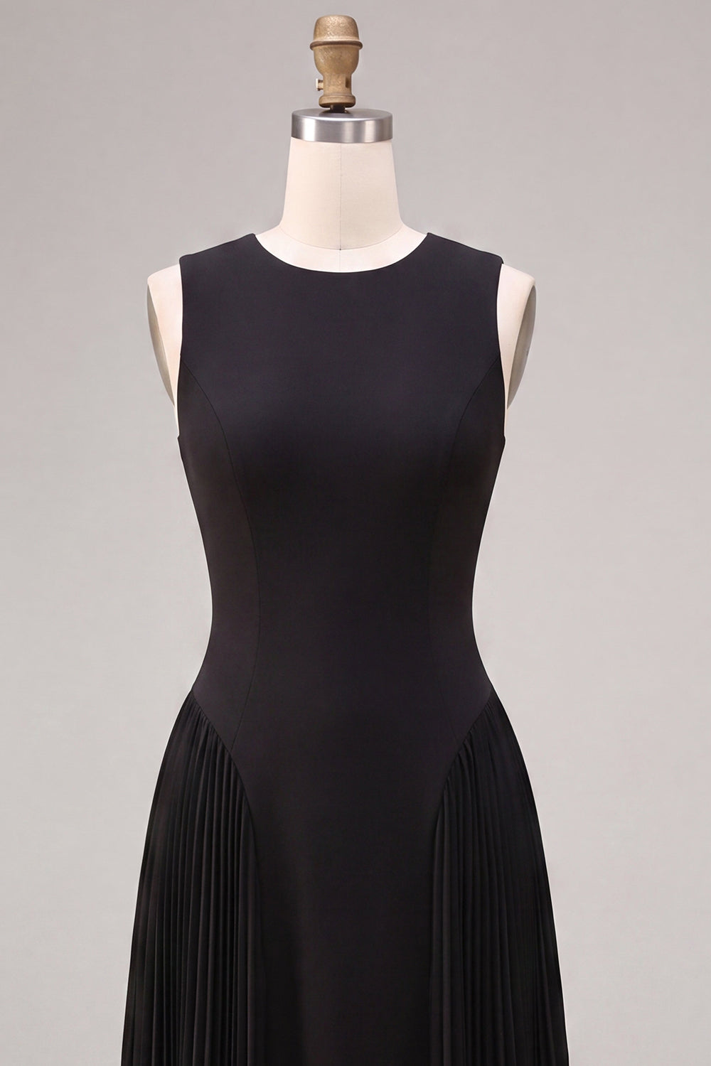 Black A Line Simple Round Neck Pleated Long Formal Dress