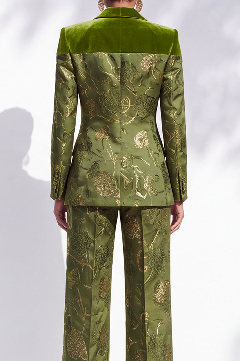 Olive Peak Lapel Floral One Button 2-Piece Jacquard Prom Suits with Pocket