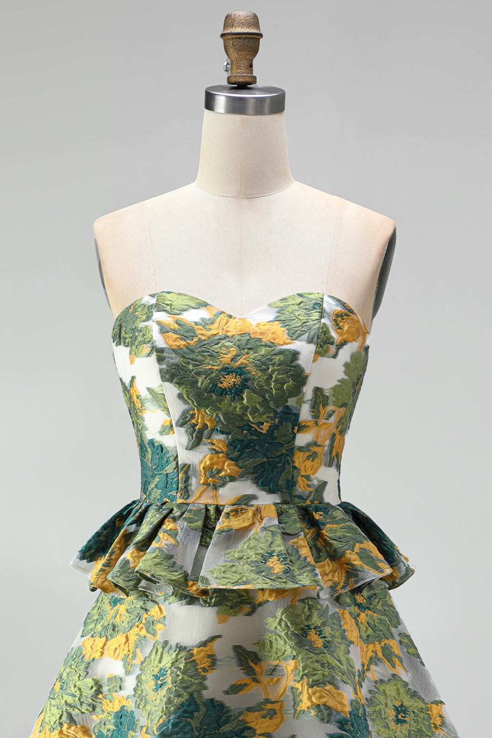Green Floral Jacquard A Line Ruffled Short Homecoming Dress