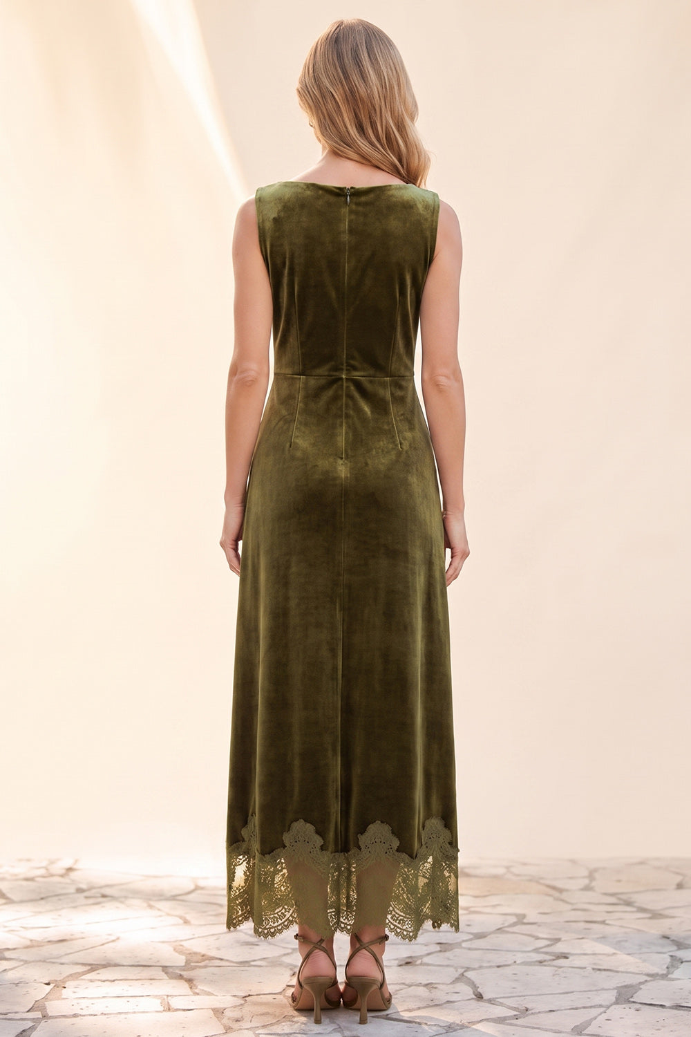 Olive Sheath Bateau Neck Long Velvet Holiday Dress with Lace