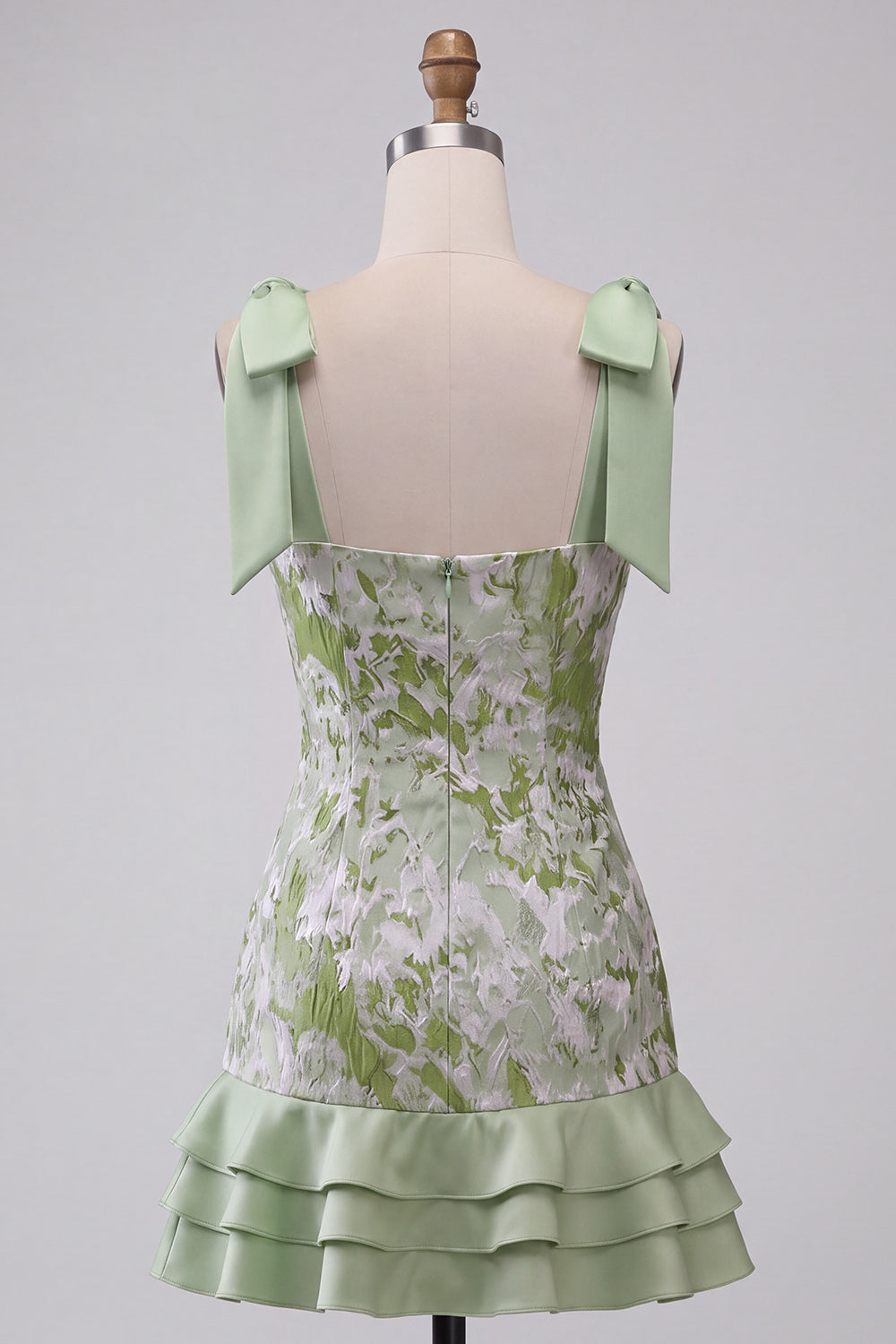 Light Green Jacquard Tight Ruffled Short Pearl Homecoming Dress with Bows
