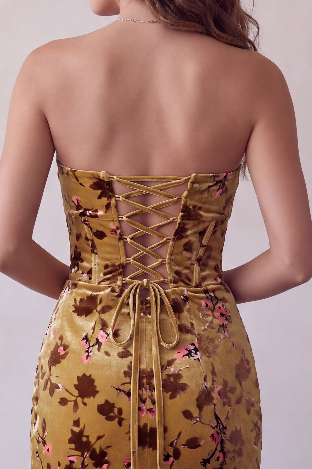 Ginger Yellow Floral Velvet Sweetheart Corset Tight Short Homecoming Dress