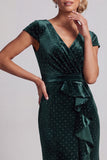 Dark Green Velvet V-Neck Beaded Ruffled Long Mother of the Bride Dress with Sleeves