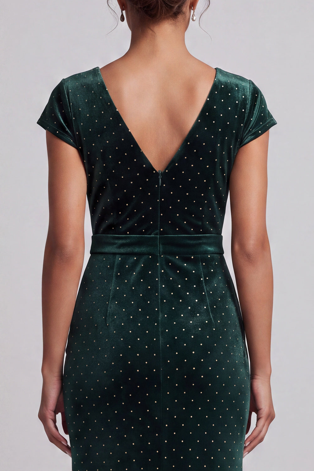 Dark Green Velvet V-Neck Beaded Ruffled Long Mother of the Bride Dress with Sleeves